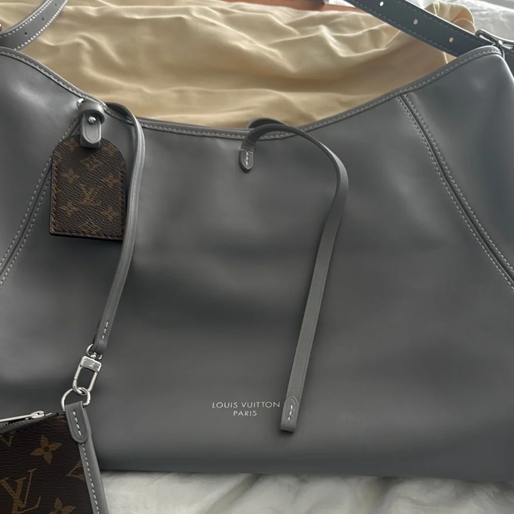 Monogram Gray and Brown  soft leather shoulder Bag - Picture 4 of 11